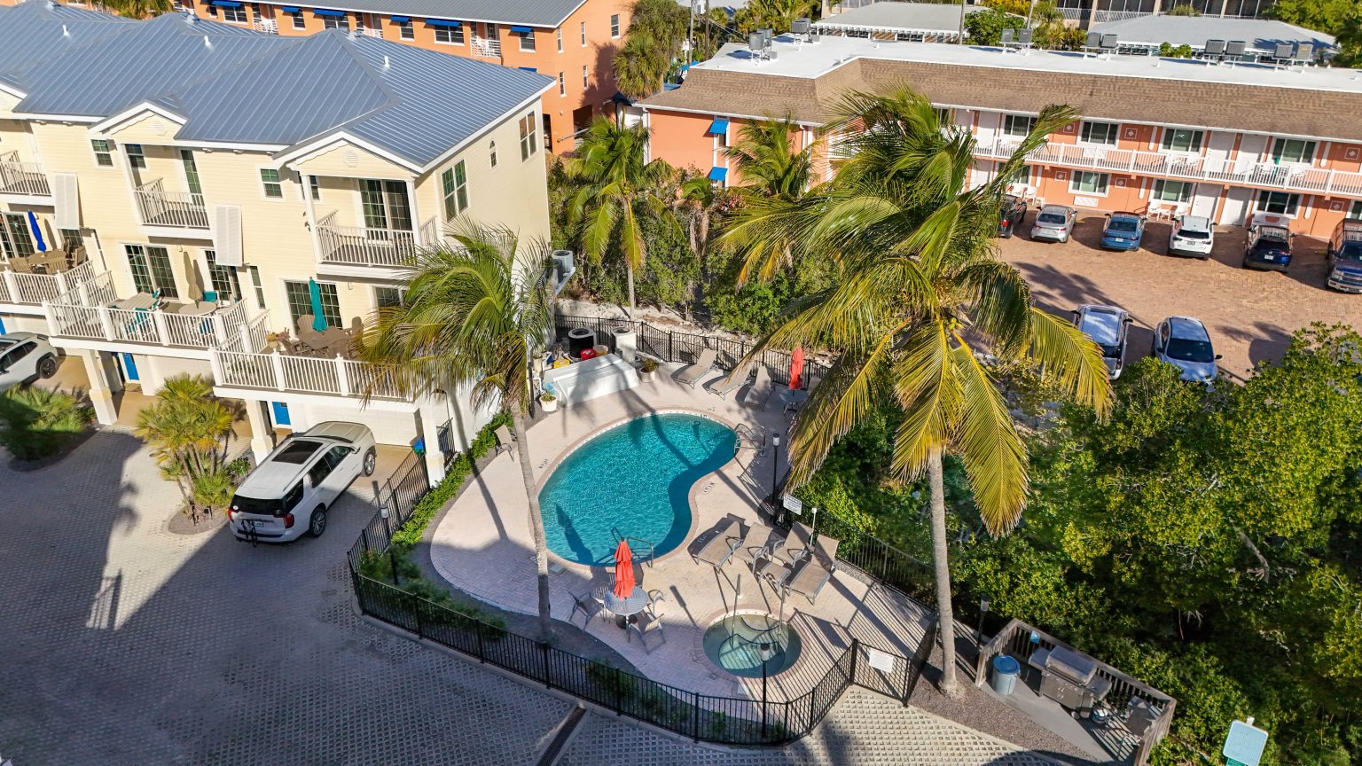 Hot Tub for Evening Relaxation Under the Stars
